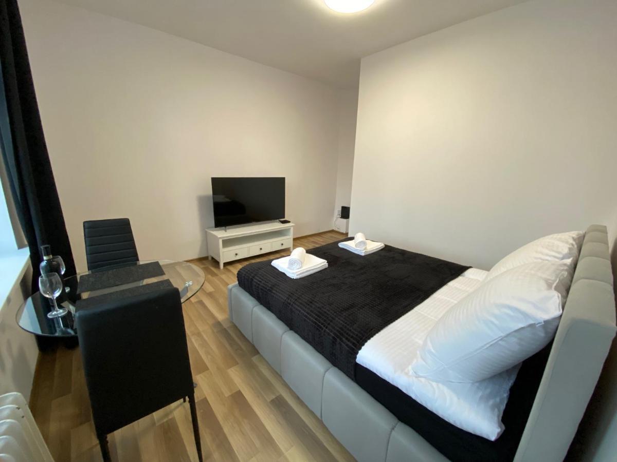 Vip Rooms Apartment Torun Exterior photo